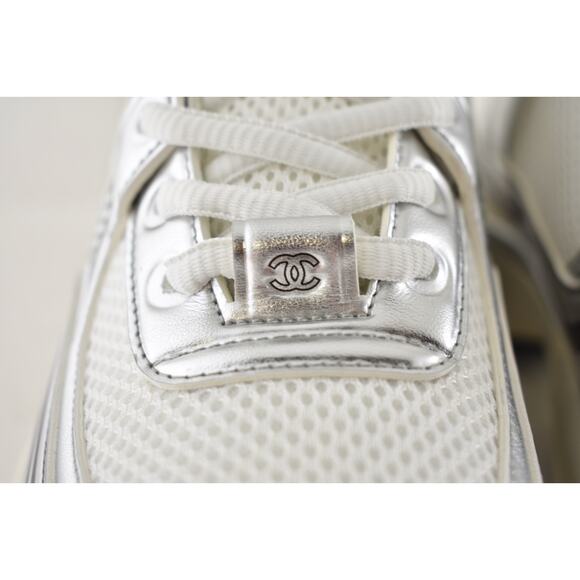 Chanel REV White Silver Metallic CC Logo Tie Flat Runner Trainer Sneaker 37.5 - Picture 8 of 14